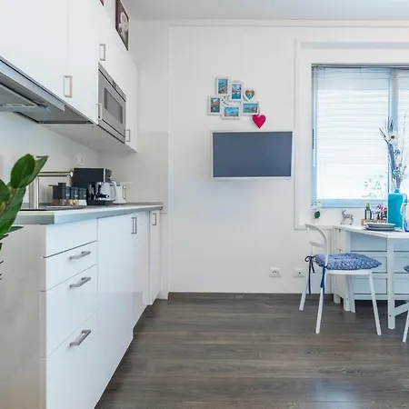 Skyline Apartment