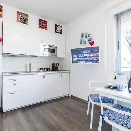 Skyline Apartment
